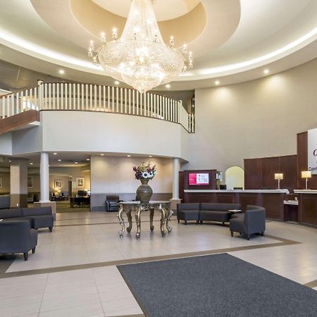 Clarion Hotel & Conference Centre Sherwood Park Ngoại thất bức ảnh