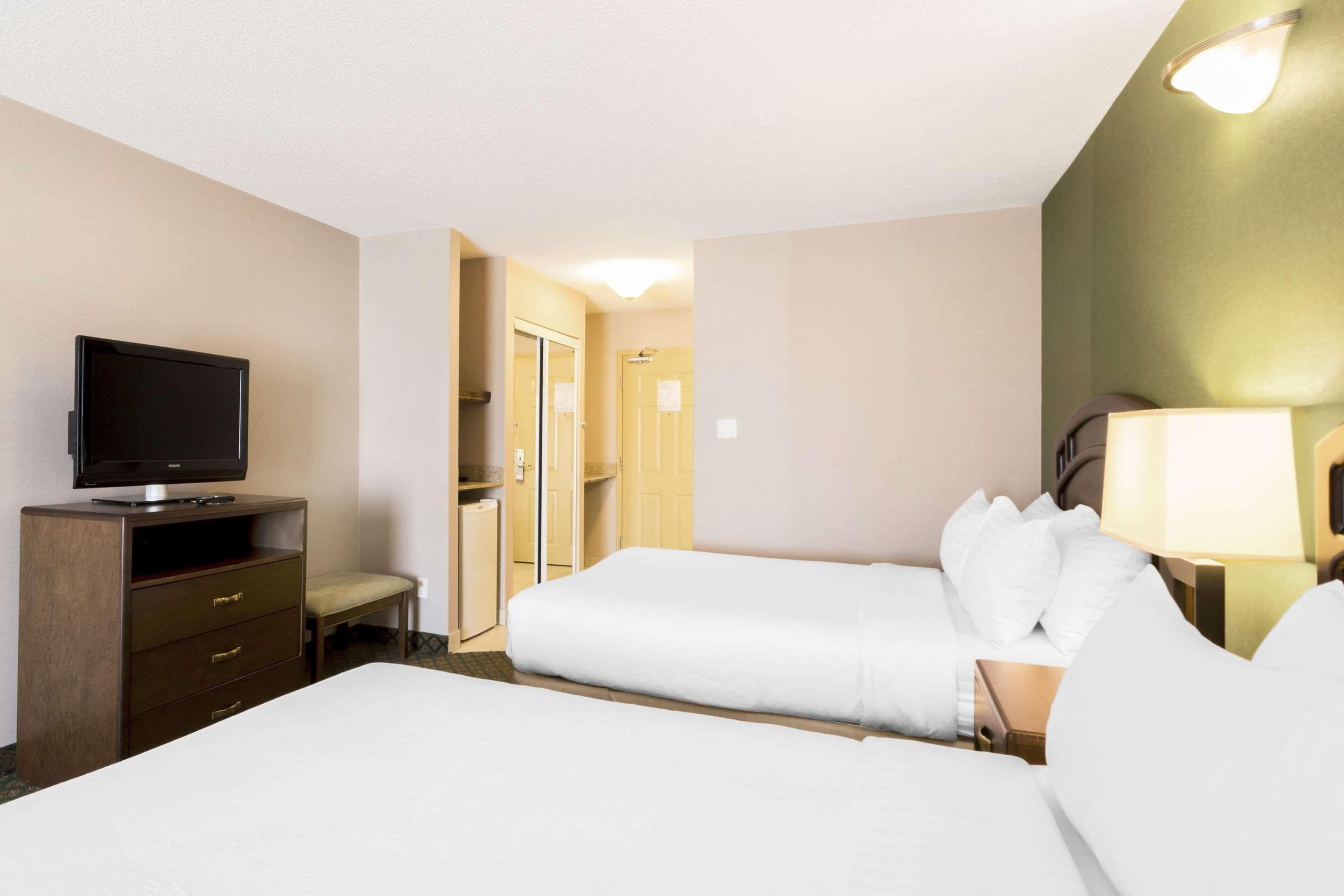 Clarion Hotel & Conference Centre Sherwood Park Ngoại thất bức ảnh