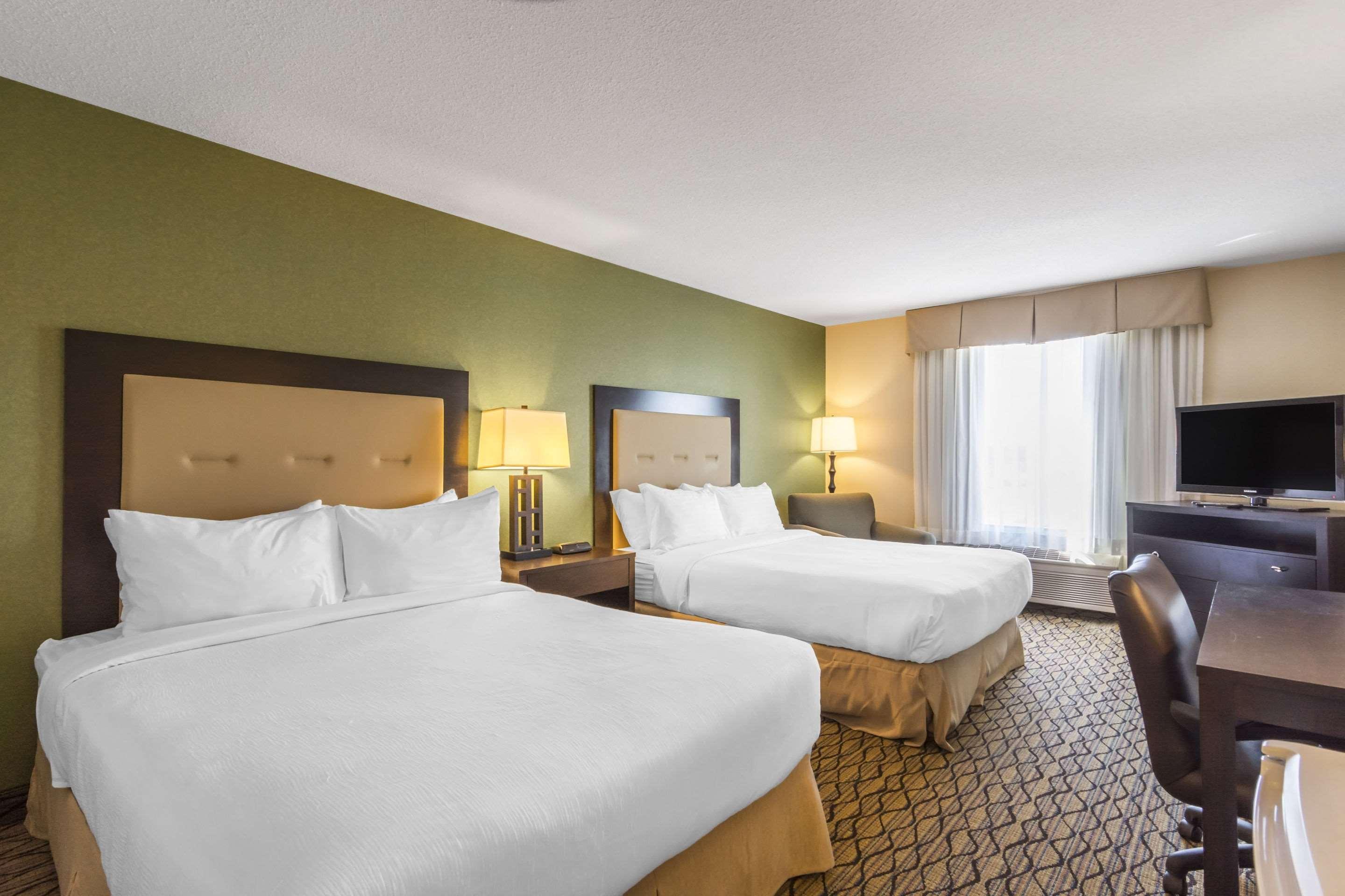 Clarion Hotel & Conference Centre Sherwood Park Ngoại thất bức ảnh