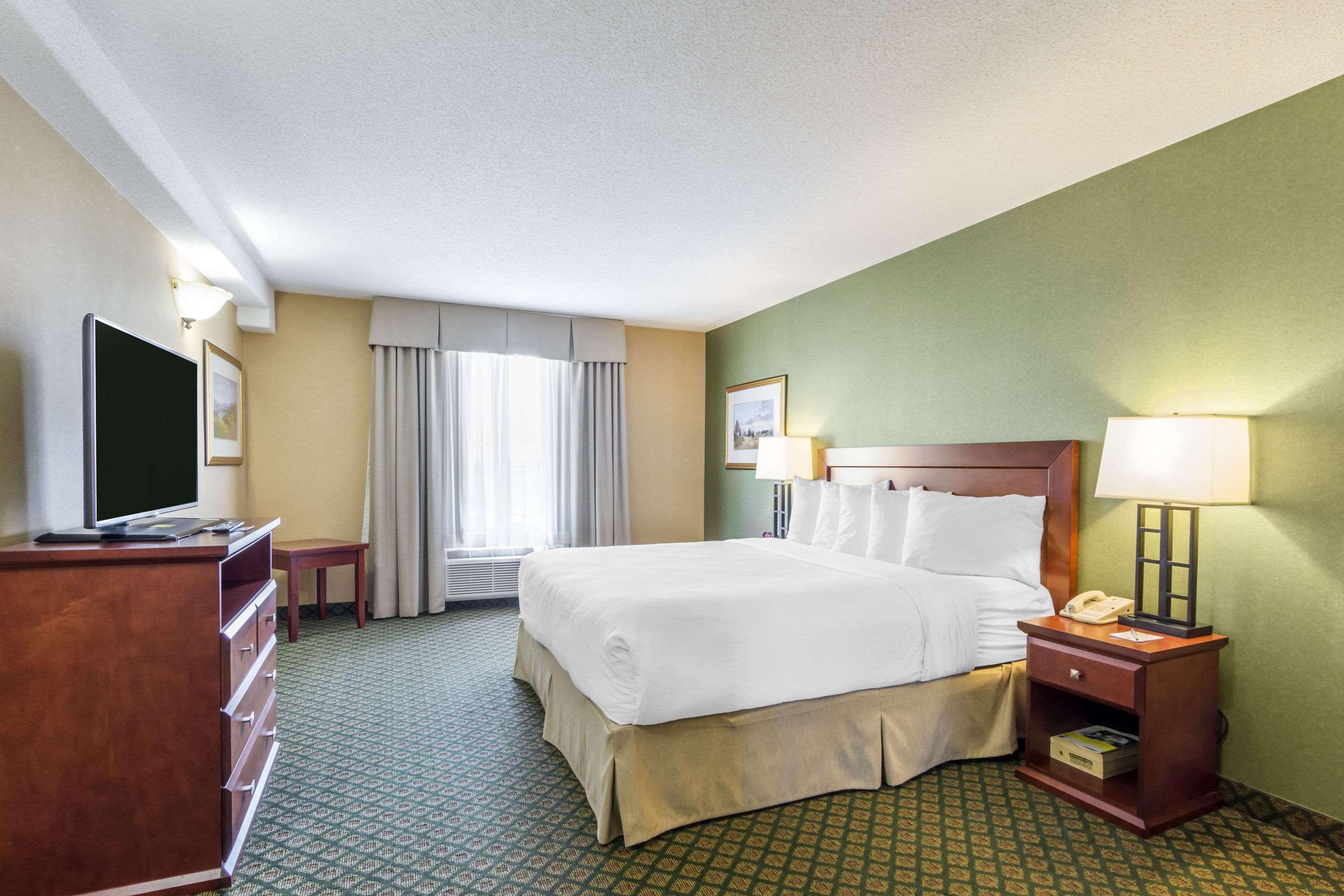 Clarion Hotel & Conference Centre Sherwood Park Ngoại thất bức ảnh