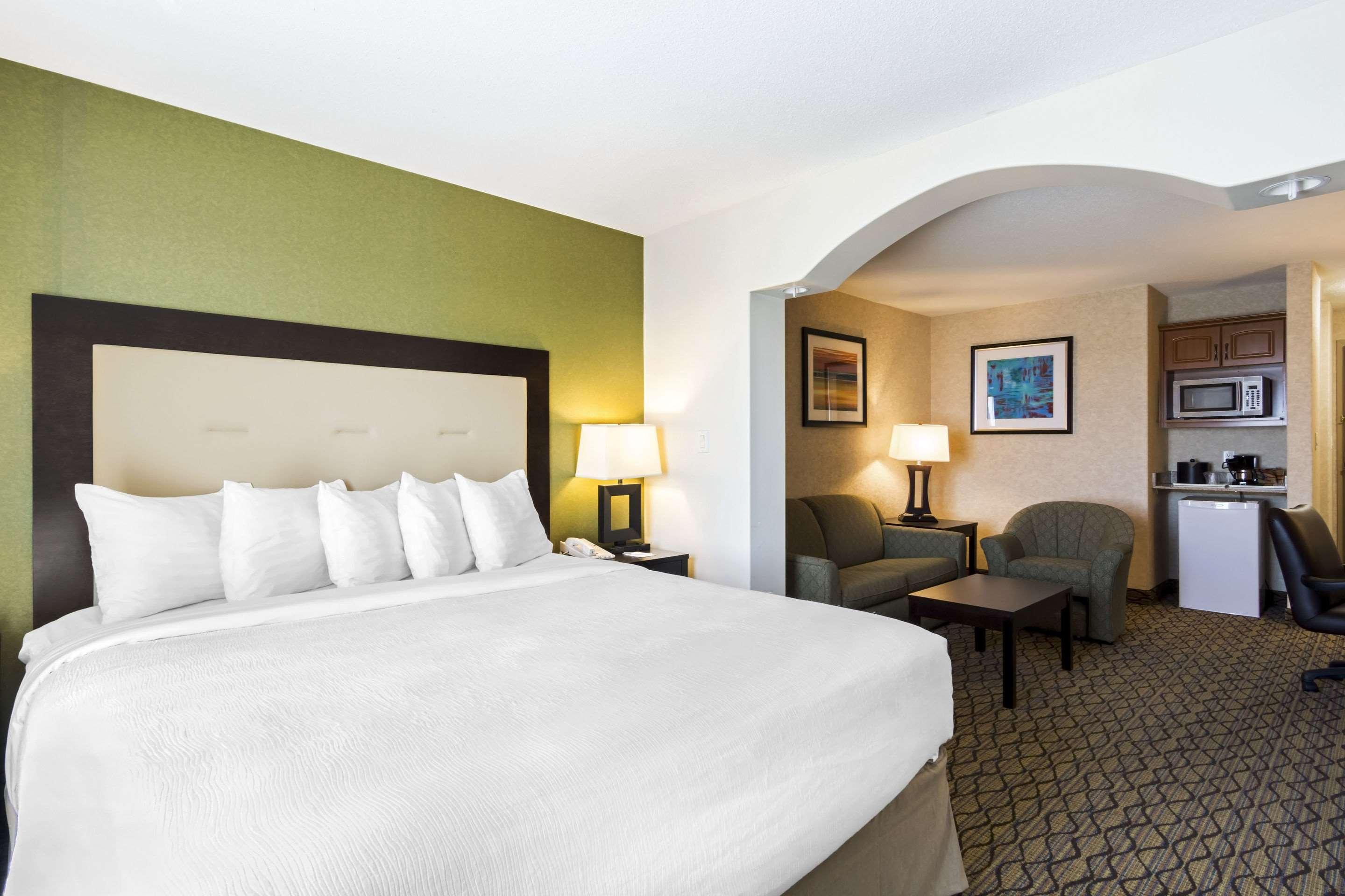 Clarion Hotel & Conference Centre Sherwood Park Ngoại thất bức ảnh