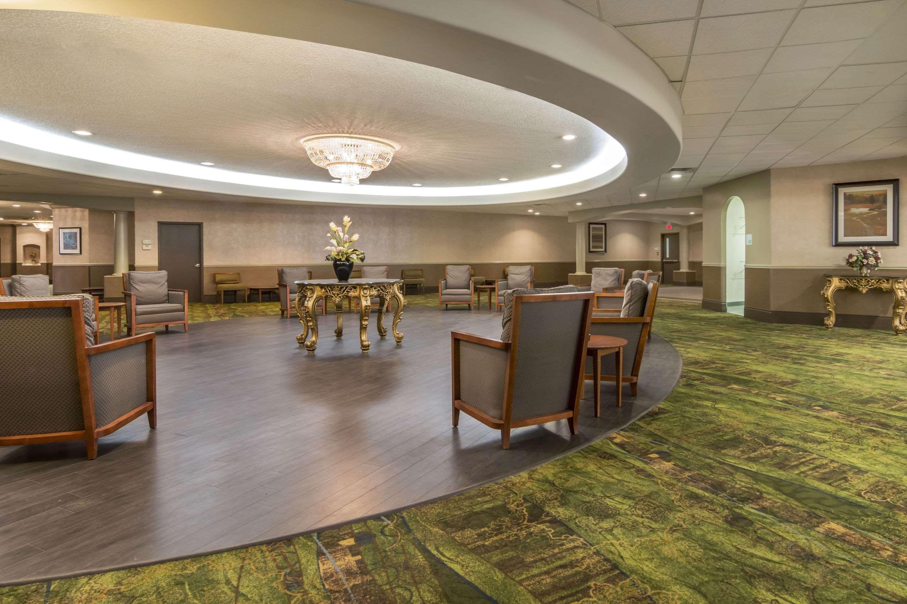 Clarion Hotel & Conference Centre Sherwood Park Ngoại thất bức ảnh