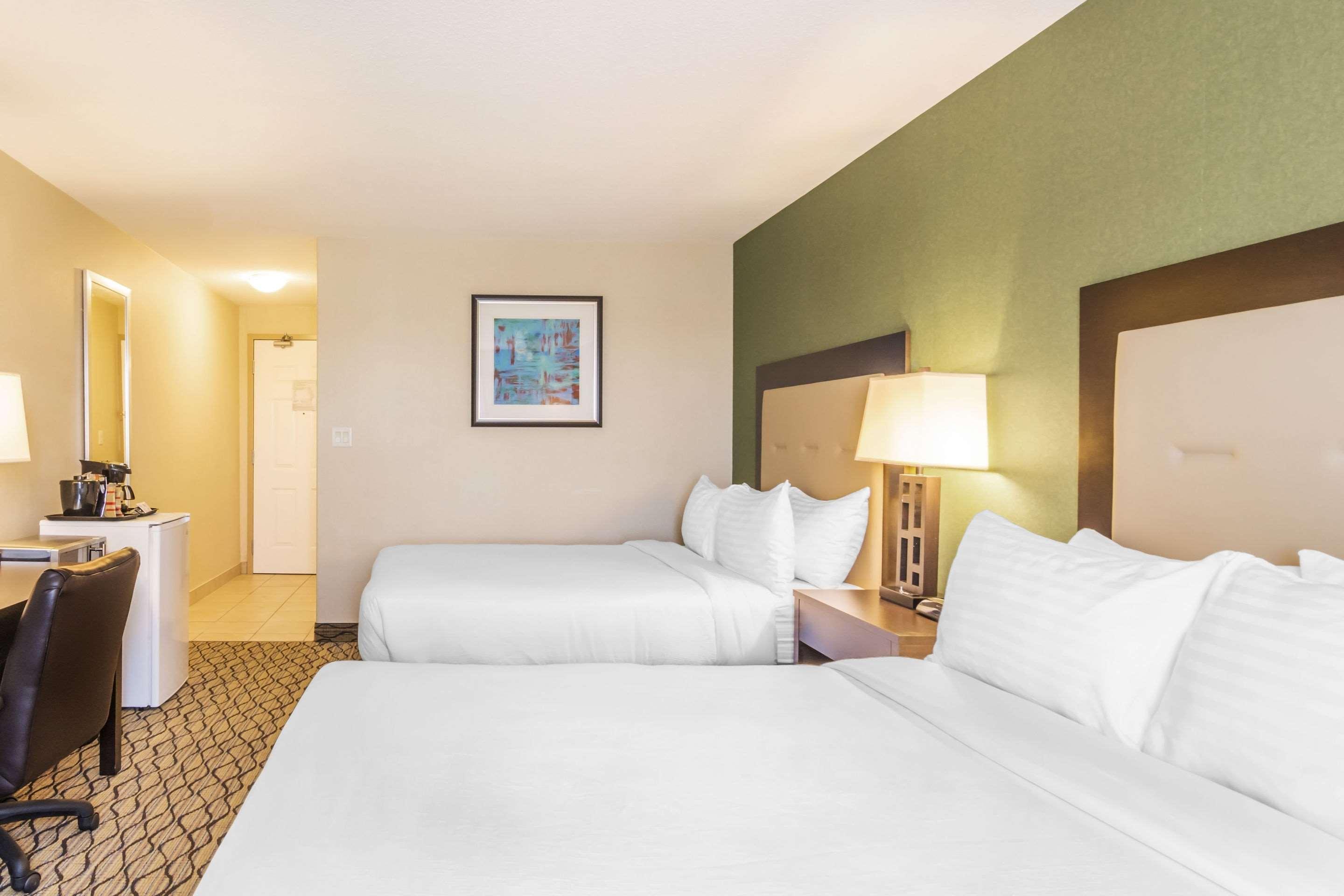 Clarion Hotel & Conference Centre Sherwood Park Ngoại thất bức ảnh